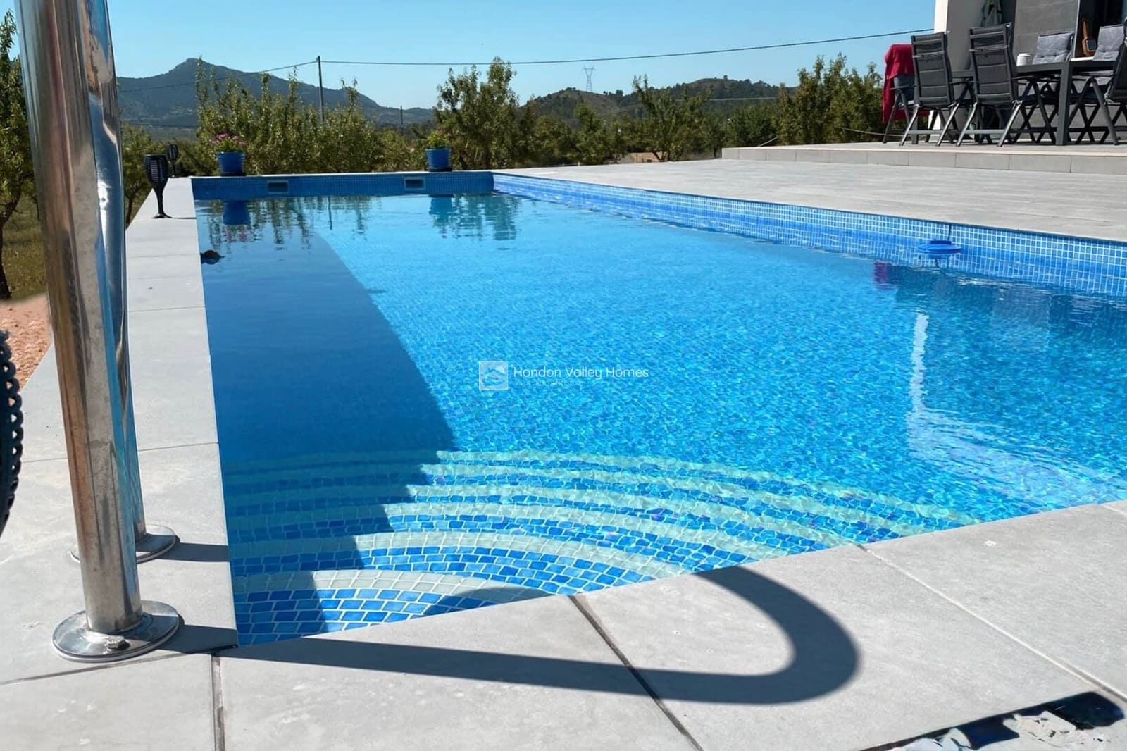 Chalet de 4 habitaciones en Hondón de las Nieves en venta con piscina garaje - 334.950 € (Ref: 9022093)