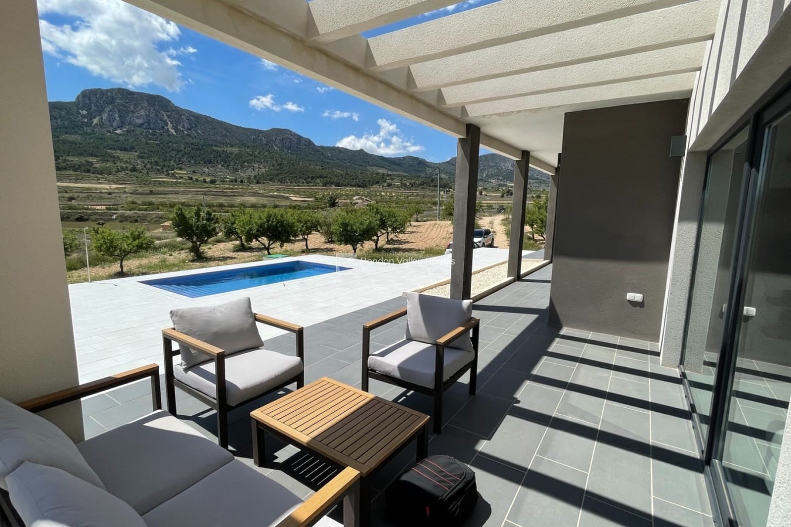 Chalet de 3 habitaciones en Hondón de las Nieves en venta con piscina - 319.140 € (Ref: 9022094)