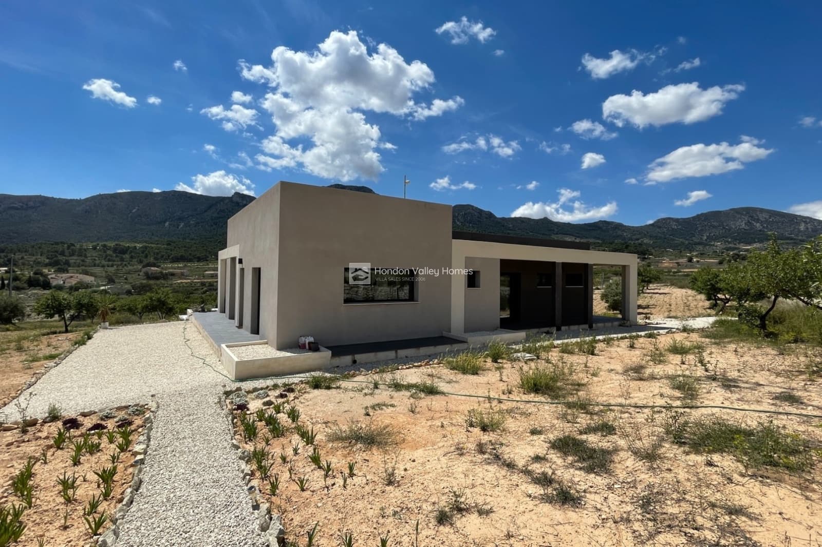 Chalet de 3 habitaciones en Hondón de las Nieves en venta con piscina - 319.140 € (Ref: 9022094)