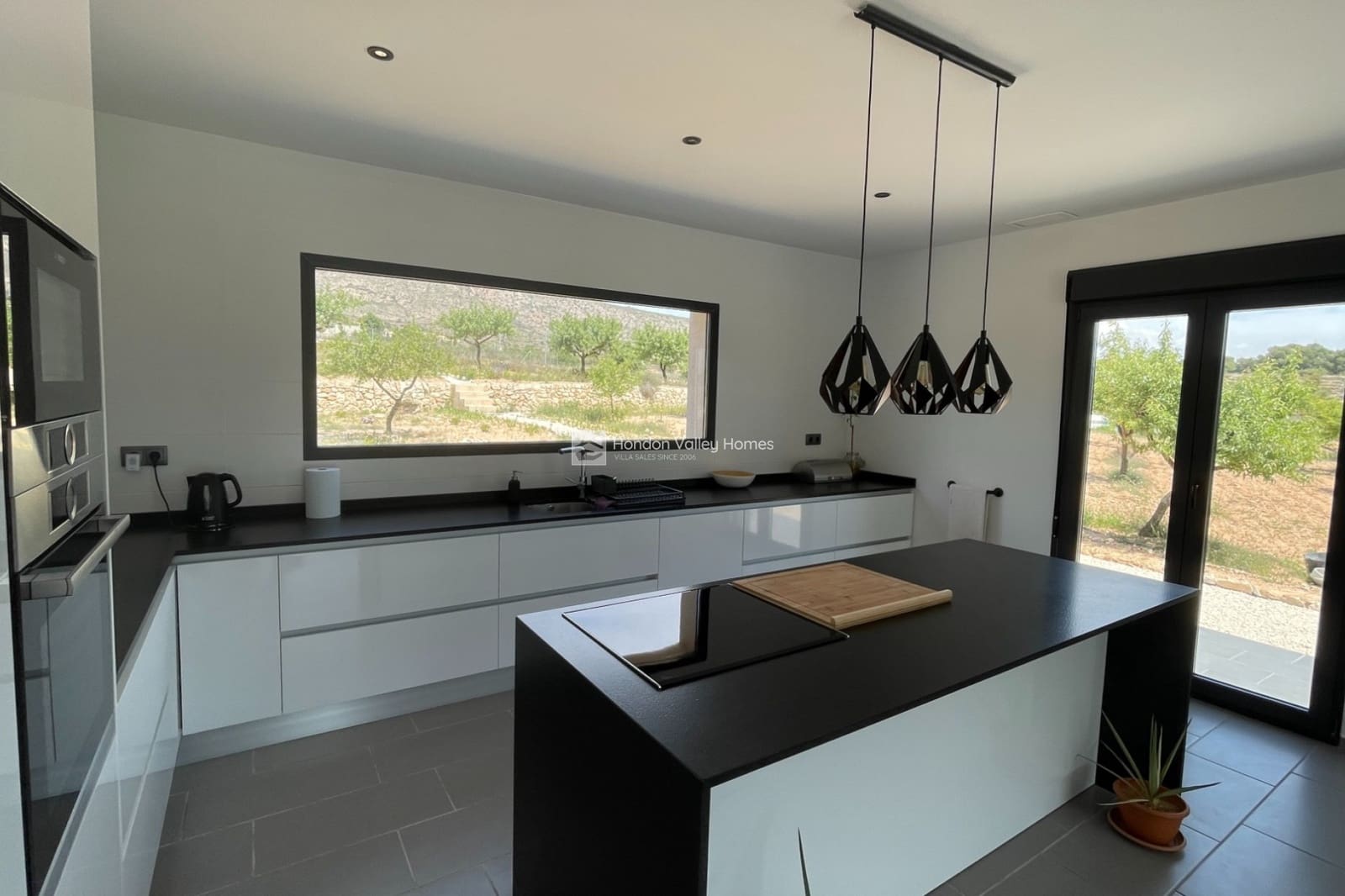 Chalet de 3 habitaciones en Hondón de las Nieves en venta con piscina - 319.140 € (Ref: 9022094)