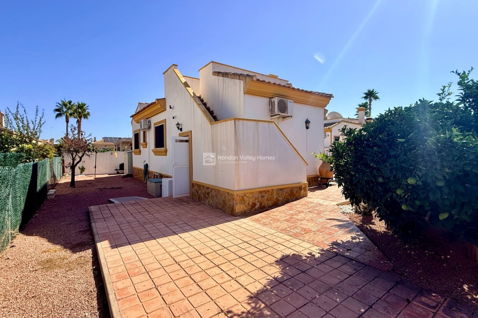 3 bedroom Villa for sale in Hondon de las Nieves with pool - € 250,000 (Ref: 9243654)
