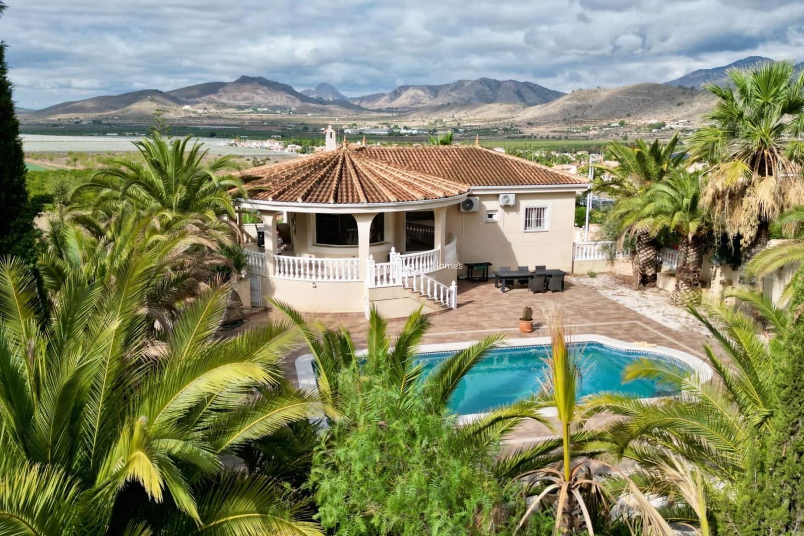 3 bedroom Villa for sale in Hondon de las Nieves with pool garage - € 420,000 (Ref: 9282639)