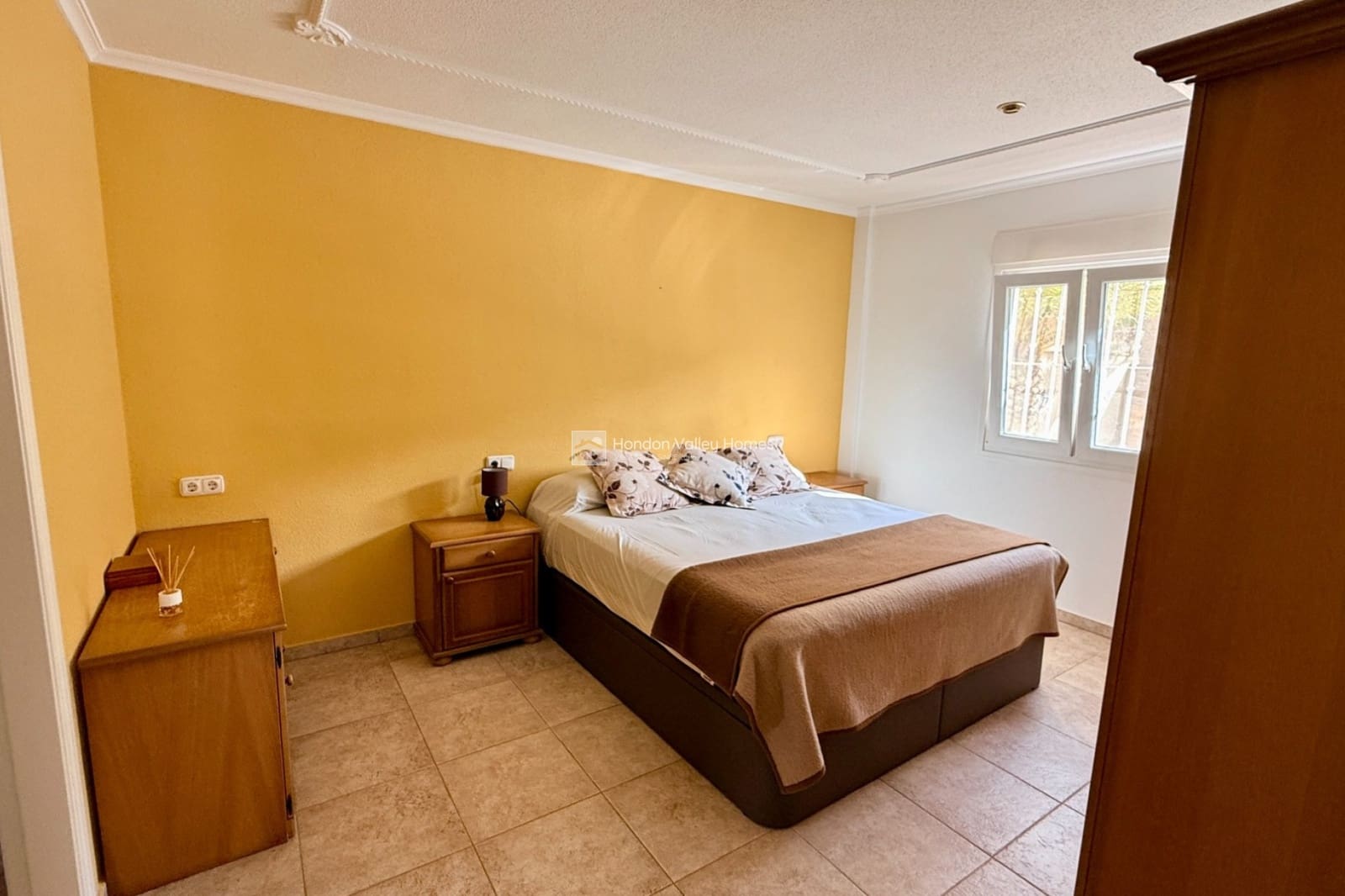 3 bedroom Villa for sale in Hondon de las Nieves with pool garage - € 420,000 (Ref: 9282639)