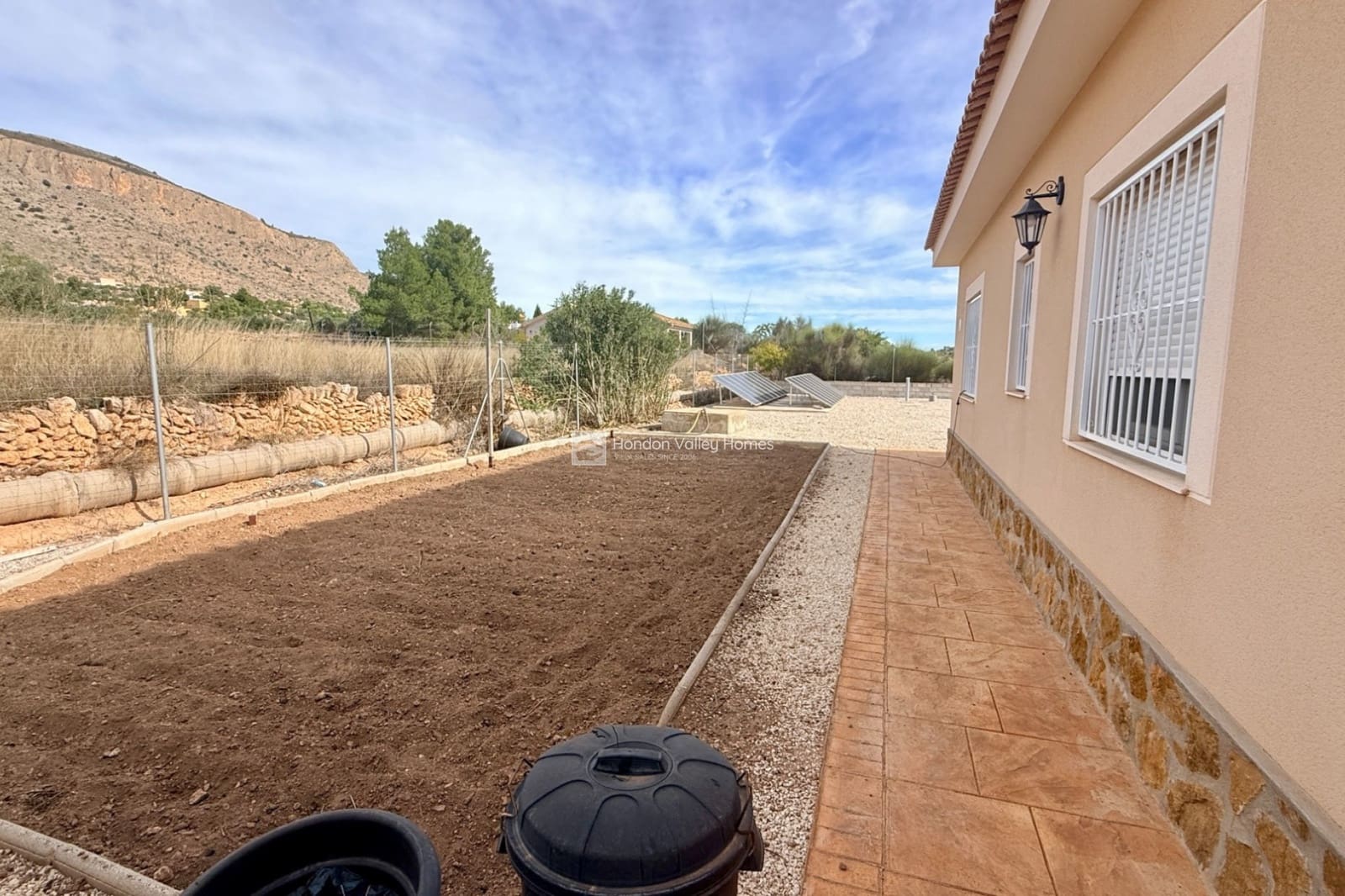 4 soveværelse Villa til salg i Hondon de las Nieves med swimmingpool garage - € 399.000 (Ref: 9331043)