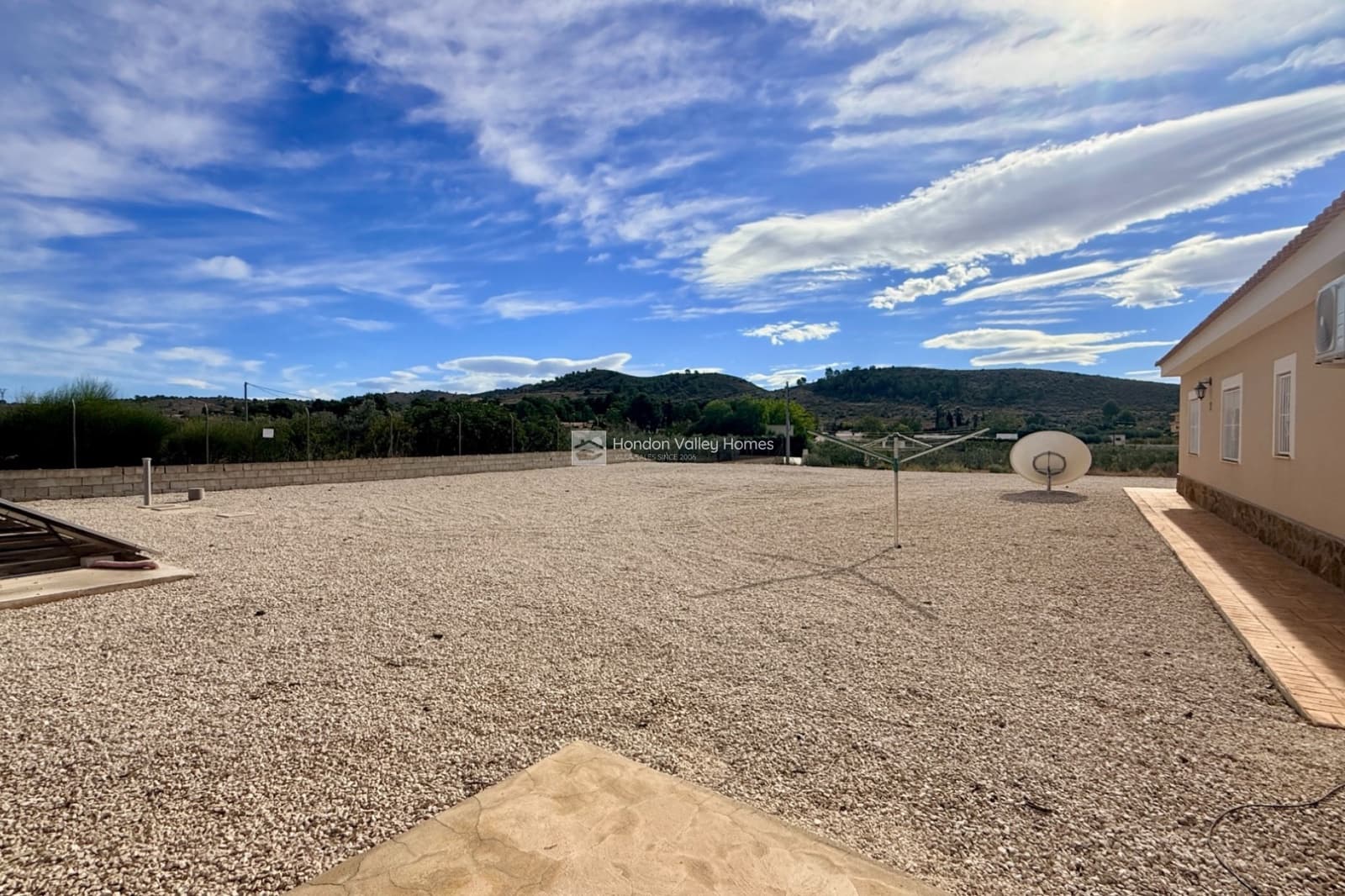 4 soveværelse Villa til salg i Hondon de las Nieves med swimmingpool garage - € 399.000 (Ref: 9331043)