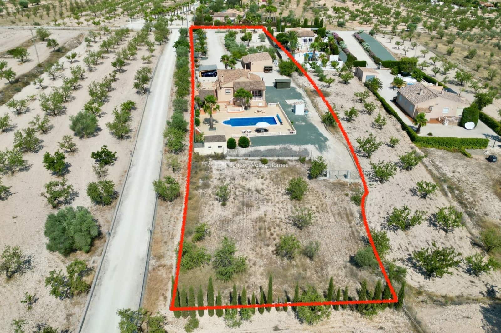 5 soveværelse Villa til salg i Hondon de los Frailes med swimmingpool garage - € 440.000 (Ref: 9356516)