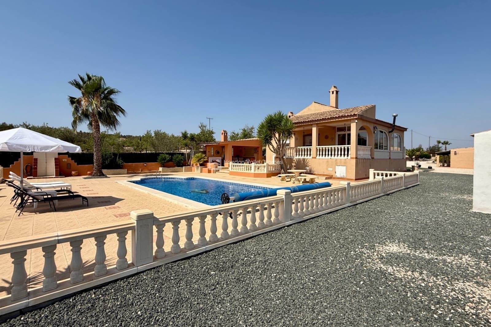 5 soveværelse Villa til salg i Hondon de los Frailes med swimmingpool garage - € 440.000 (Ref: 9356516)