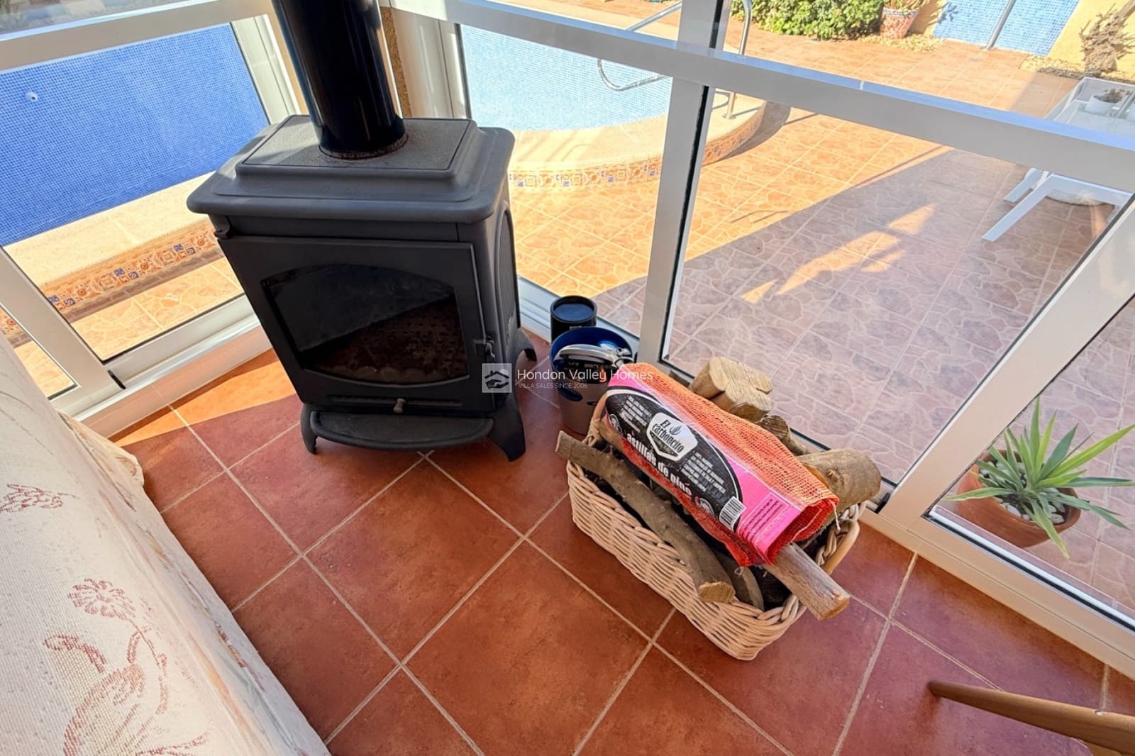 Chalet de 3 habitaciones en Hondón de las Nieves en venta con piscina - 299.950 € (Ref: 9401780)