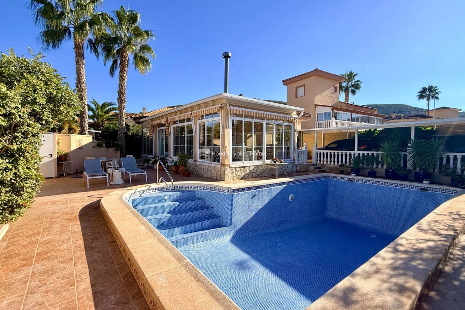 Chalet de 3 habitaciones en Hondón de las Nieves en venta con piscina - 299.950 € (Ref: 9401780)