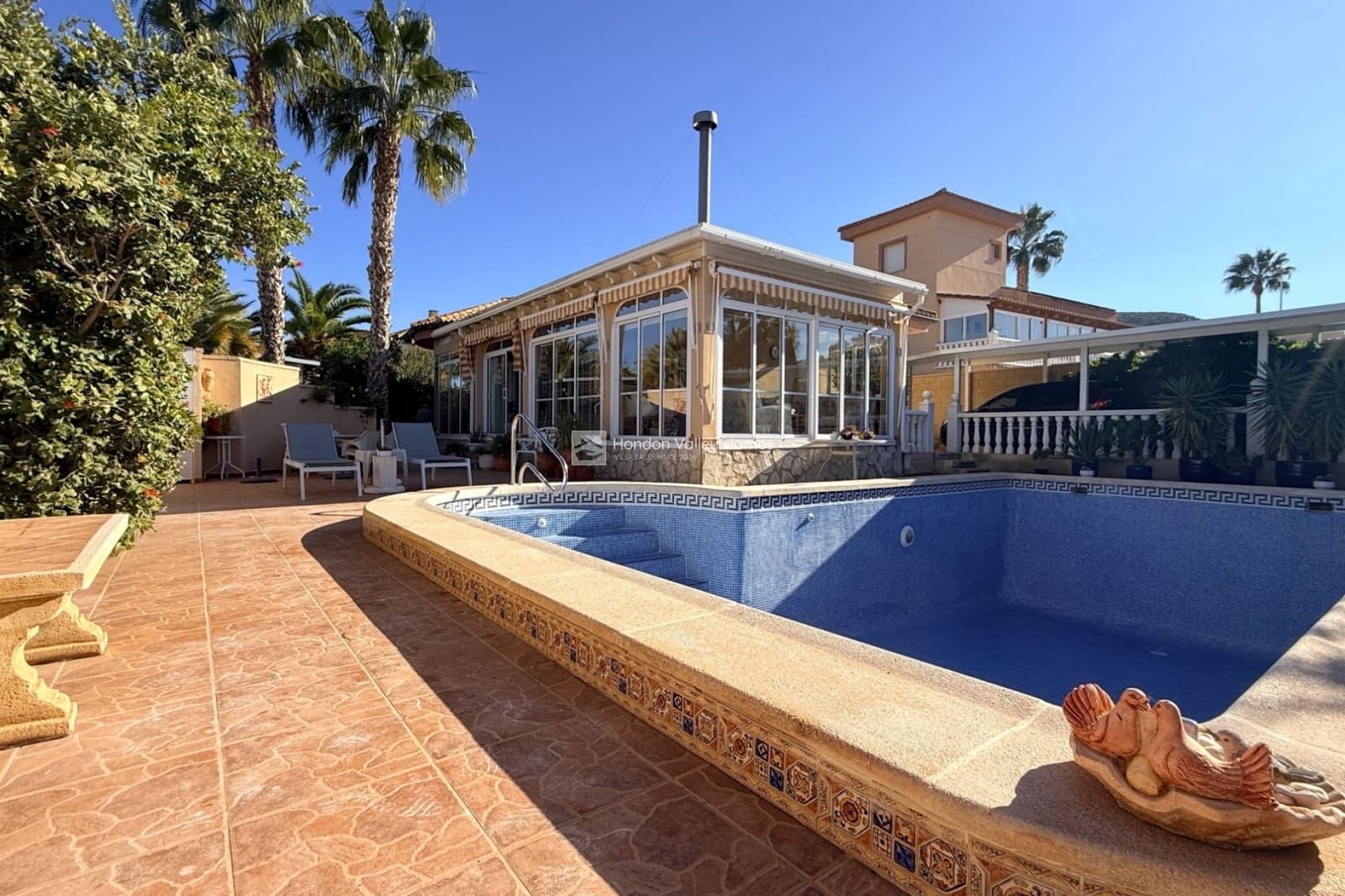 Chalet de 3 habitaciones en Hondón de las Nieves en venta con piscina - 299.950 € (Ref: 9401780)