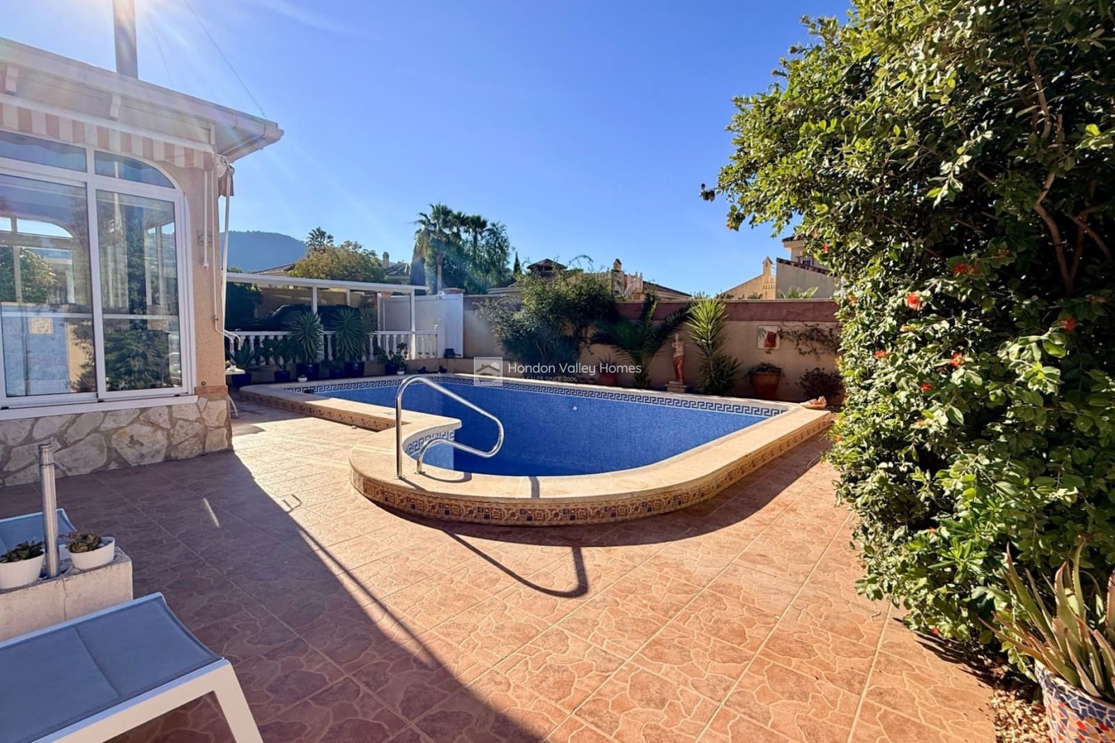 Chalet de 3 habitaciones en Hondón de las Nieves en venta con piscina - 299.950 € (Ref: 9401780)