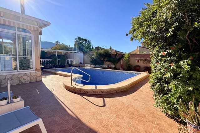 Chalet de 3 habitaciones en Hondón de las Nieves en venta con piscina - 299.950 € (Ref: 9401780)