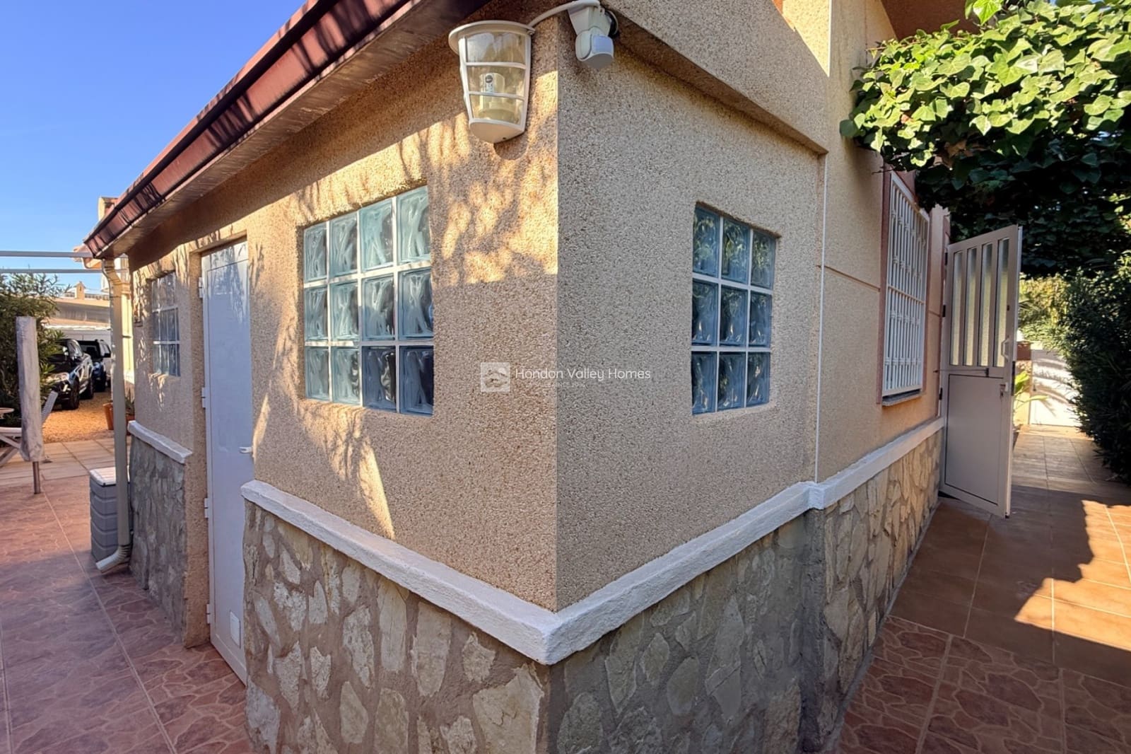 Chalet de 3 habitaciones en Hondón de las Nieves en venta con piscina - 299.950 € (Ref: 9401780)