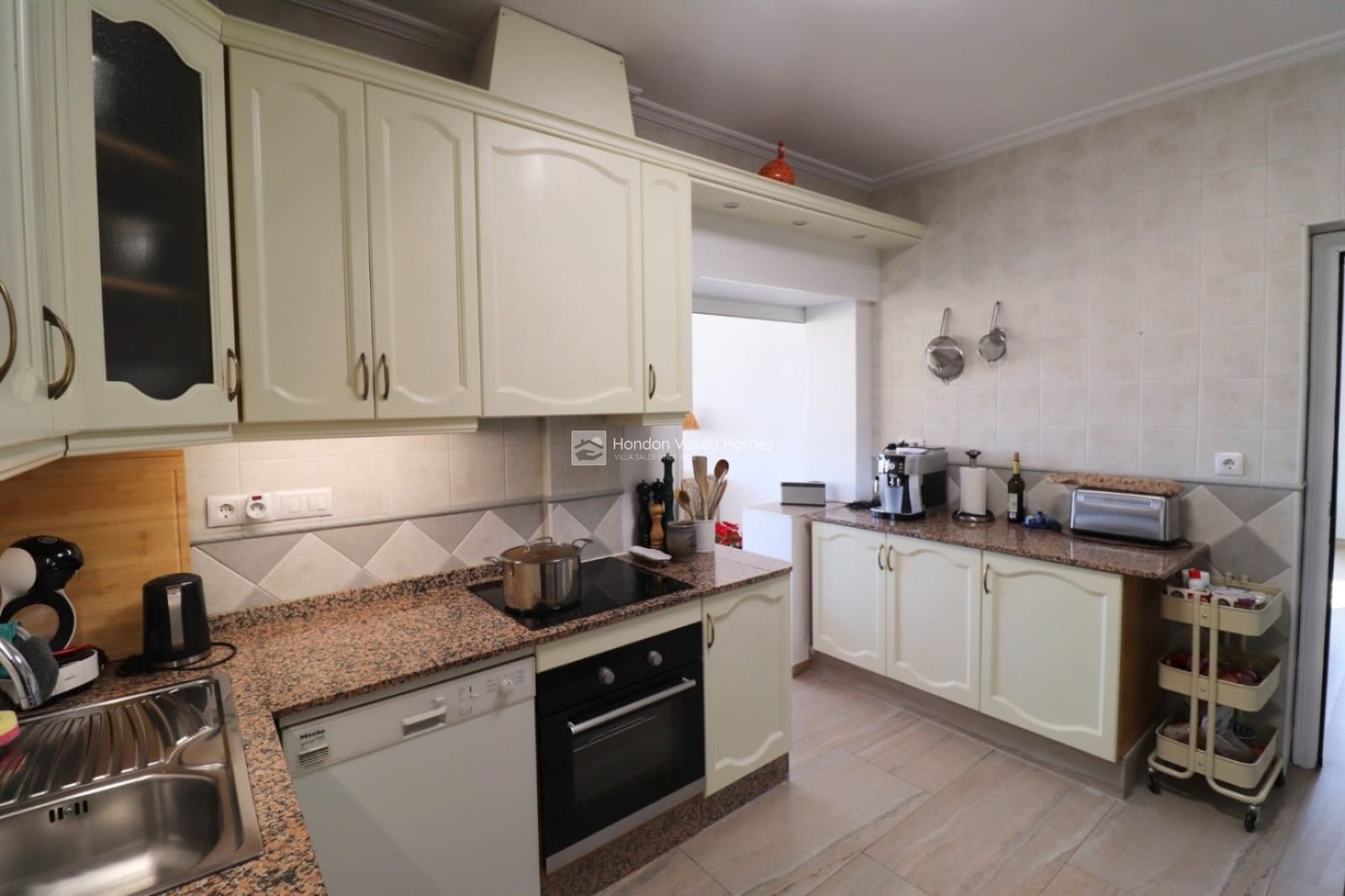 4 soverom Villa til salgs i La Romana med svømmebasseng - € 379 000 (Ref: 9446916)