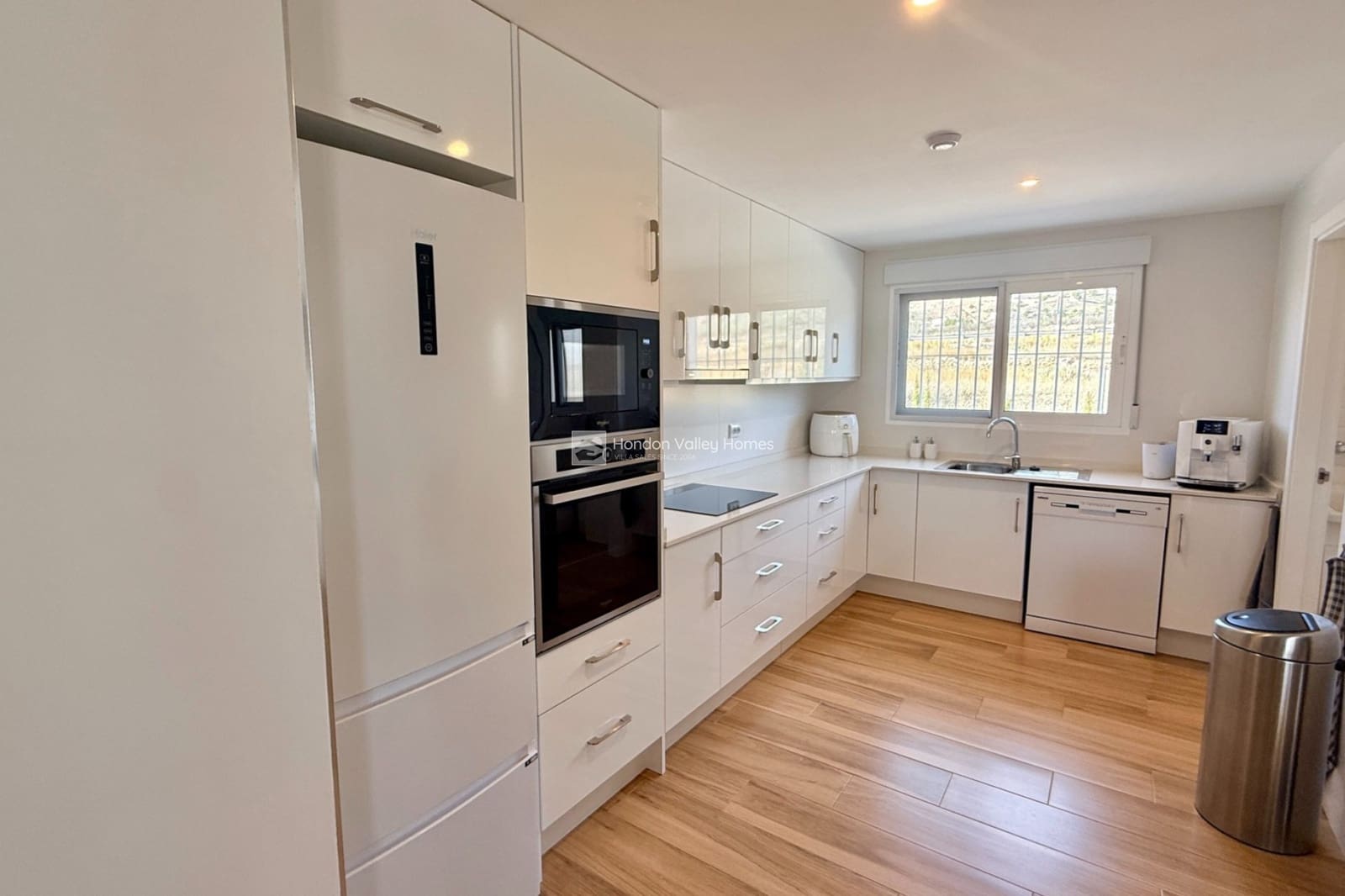 Chalet de 3 habitaciones en Macisvenda en venta con piscina garaje - 374.950 € (Ref: 9537024)