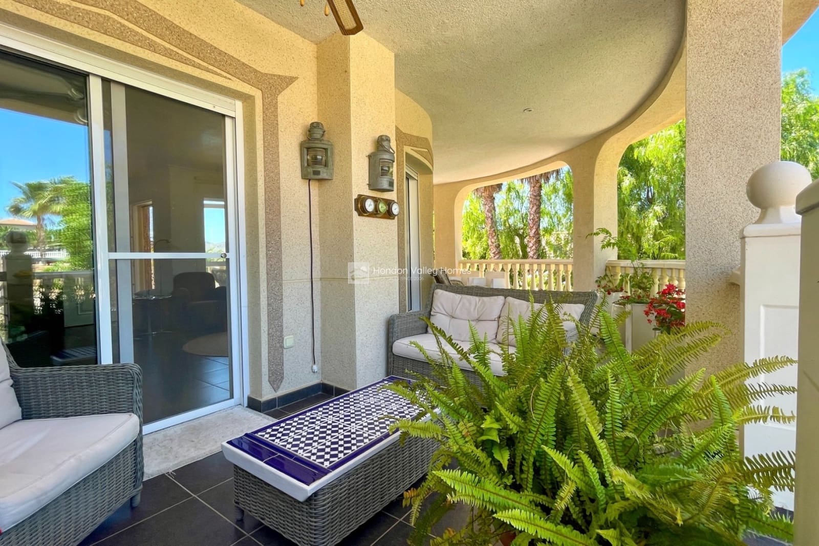 4 slaapkamer Villa te koop in Hondon de las Nieves met zwembad - € 359.950 (Ref: 9626351)