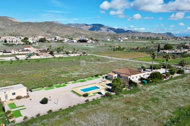 3 makuuhuone Huvila myytävänä paikassa Hondón de los Frailes mukana uima-altaan 
autotalli - 299 950 € (Ref: 9672157)