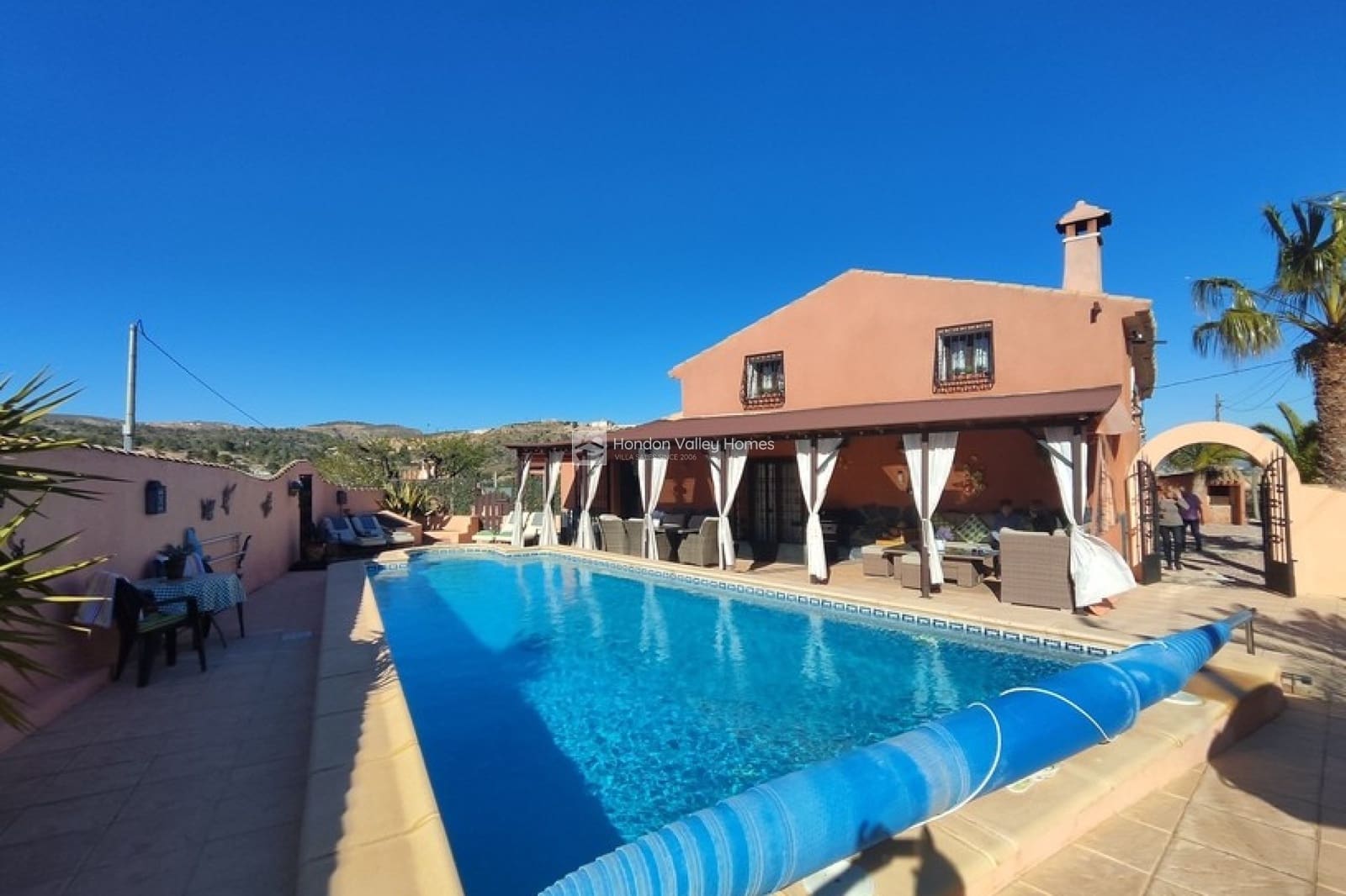 5 chambre Finca/Maison de Campagne à vendre à La Romana avec piscine garage - 575 000 € (Ref: 9676463)