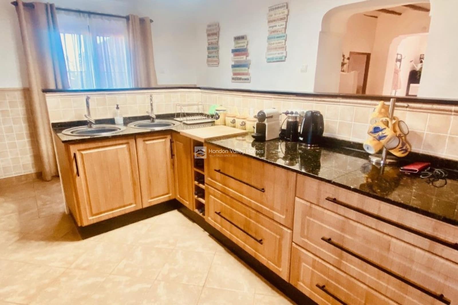 5 chambre Finca/Maison de Campagne à vendre à La Romana avec piscine garage - 575 000 € (Ref: 9676463)