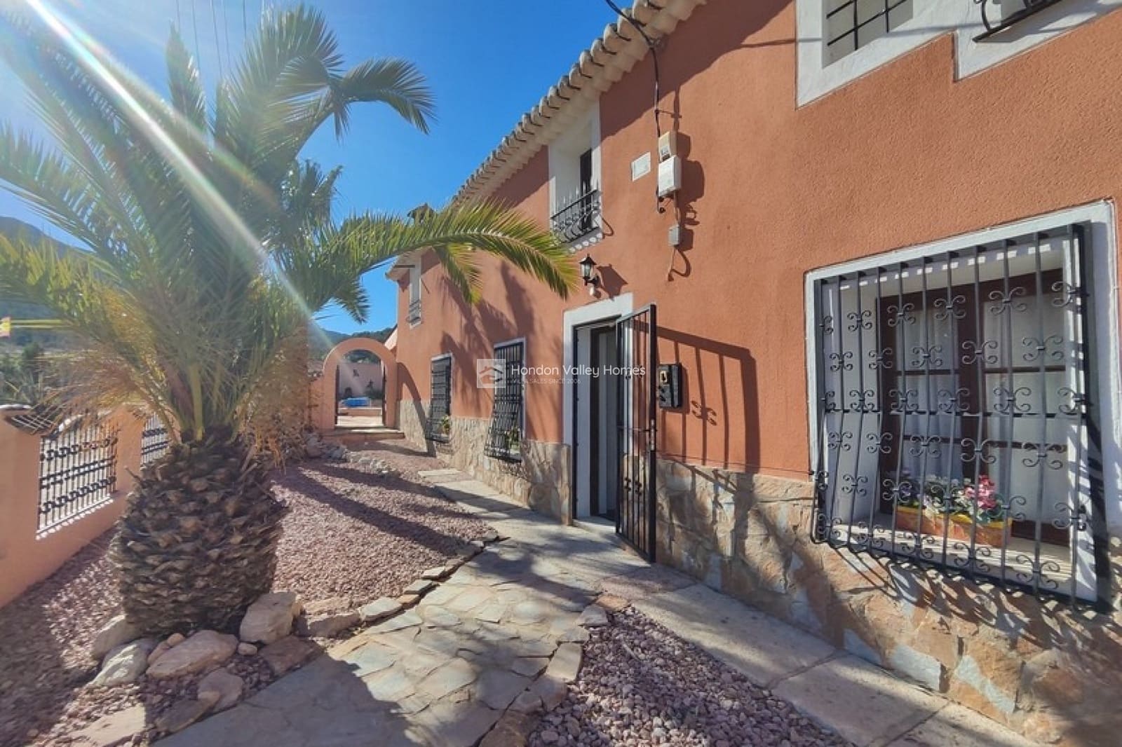 5 chambre Finca/Maison de Campagne à vendre à La Romana avec piscine garage - 575 000 € (Ref: 9676463)