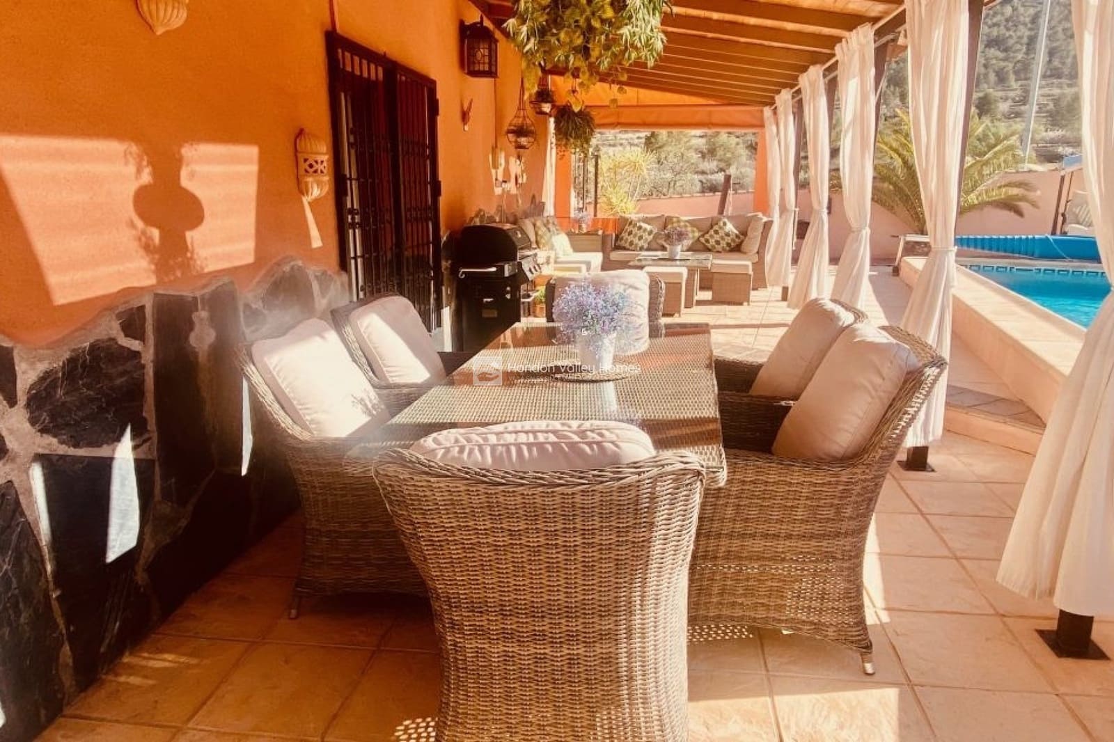 5 chambre Finca/Maison de Campagne à vendre à La Romana avec piscine garage - 575 000 € (Ref: 9676463)