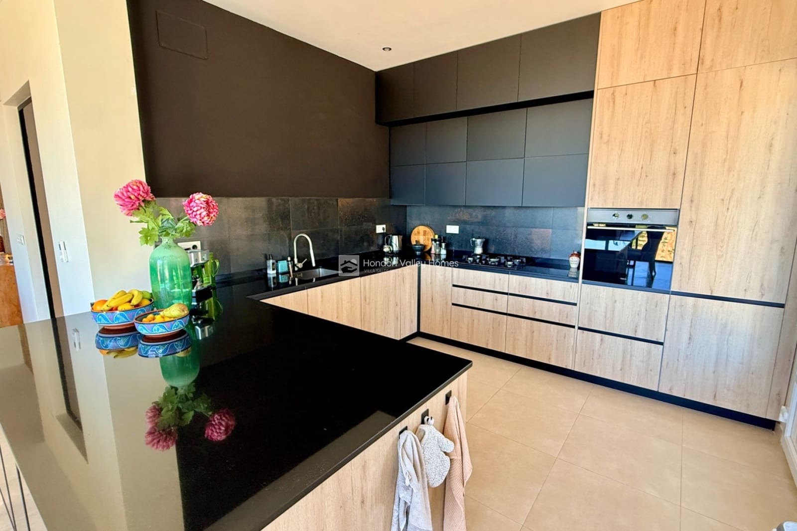 7 bedroom Villa for sale in Hondon de las Nieves with pool garage - € 725,000 (Ref: 9683297)