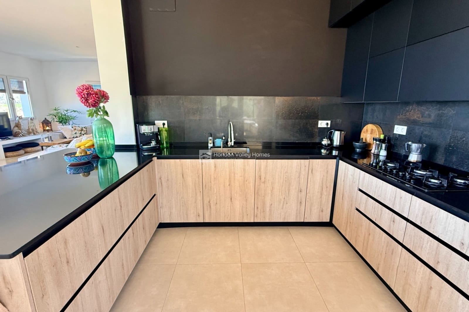 7 bedroom Villa for sale in Hondon de las Nieves with pool garage - € 725,000 (Ref: 9683297)