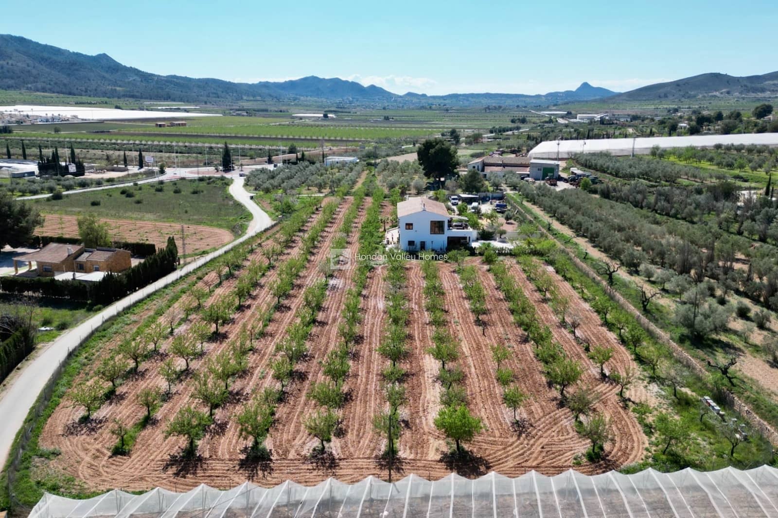 7 bedroom Villa for sale in Hondon de las Nieves with pool garage - € 725,000 (Ref: 9683297)