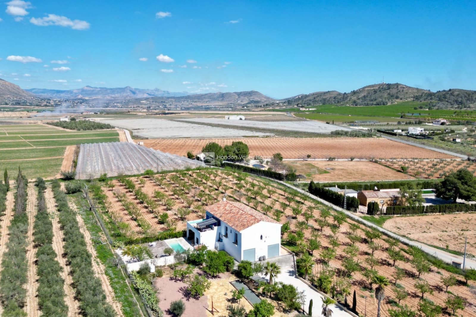 7 bedroom Villa for sale in Hondon de las Nieves with pool garage - € 725,000 (Ref: 9683297)