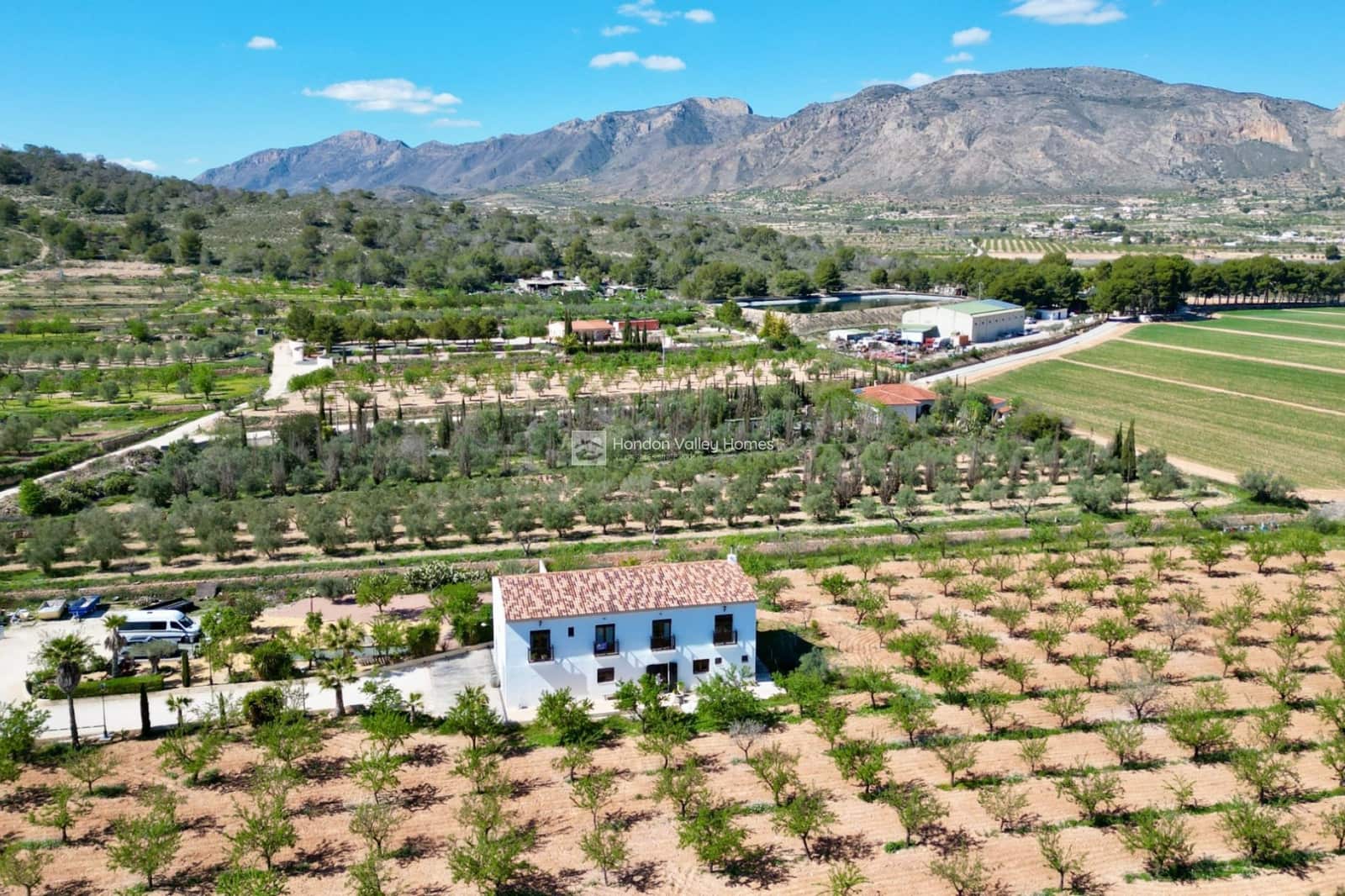 7 bedroom Villa for sale in Hondon de las Nieves with pool garage - € 725,000 (Ref: 9683297)