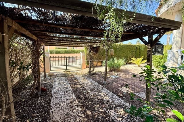 3 quarto Moradia para venda em Hondón de las Nieves com piscina - 299 950 € (Ref: 9720316)