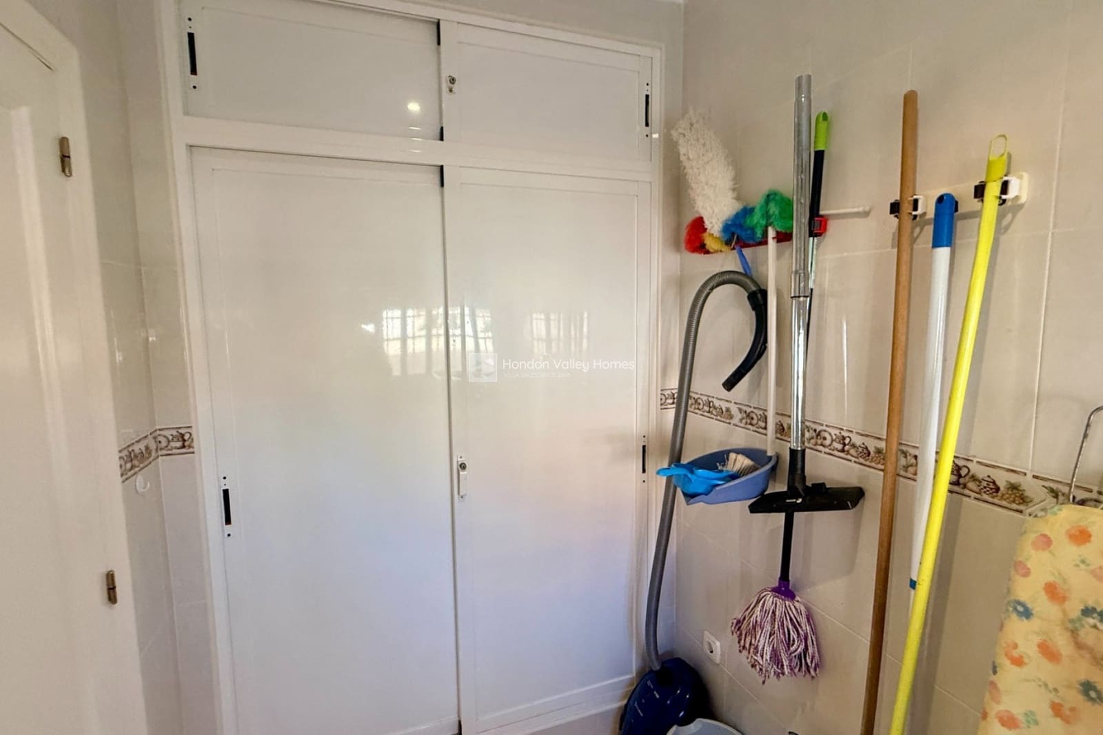 Chalet de 2 habitaciones en Hondón de las Nieves en venta con piscina - 299.950 € (Ref: 9758662)