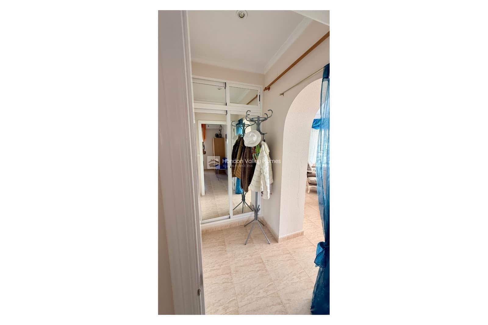 Chalet de 2 habitaciones en Hondón de las Nieves en venta con piscina - 299.950 € (Ref: 9758662)