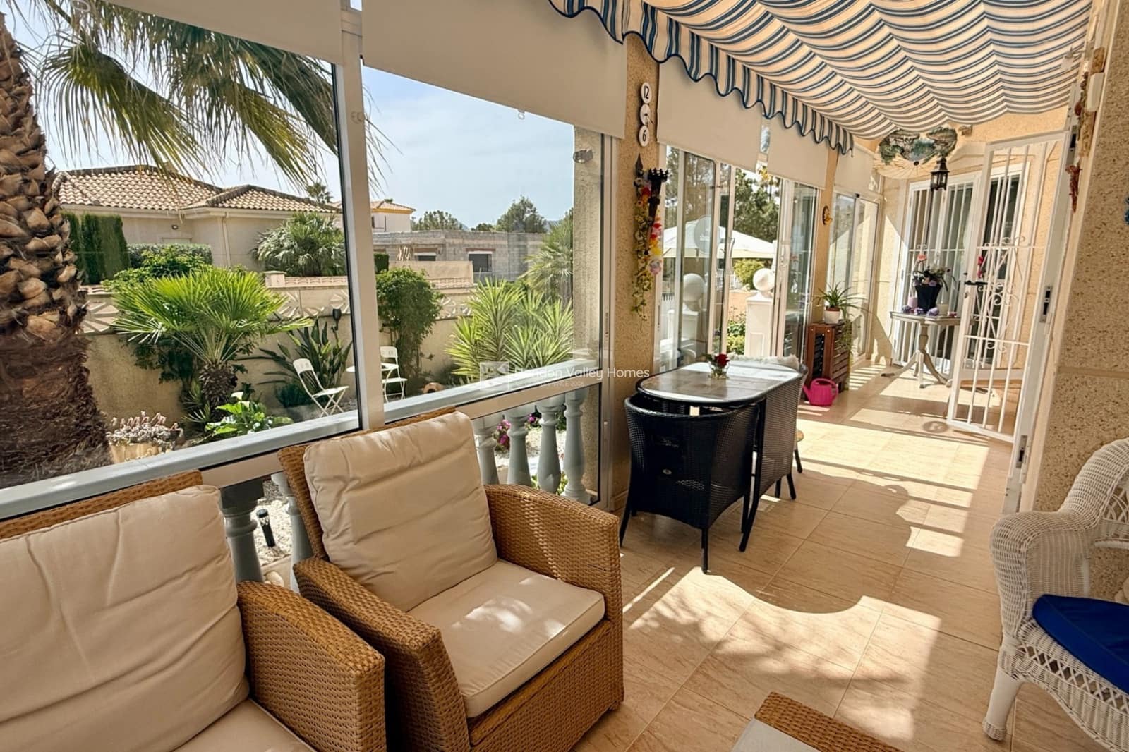 Chalet de 2 habitaciones en Hondón de las Nieves en venta con piscina - 299.950 € (Ref: 9758662)