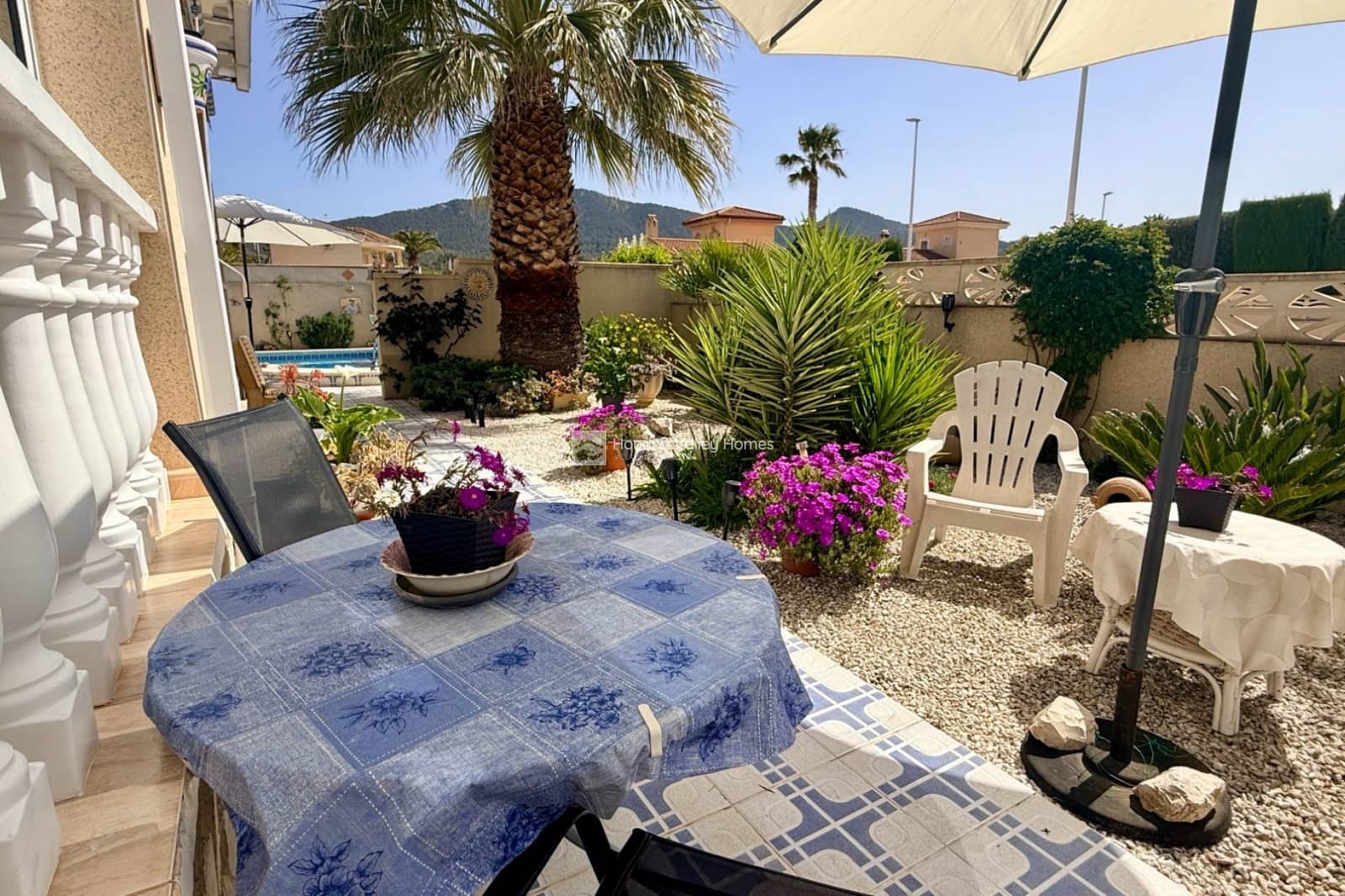 Chalet de 2 habitaciones en Hondón de las Nieves en venta con piscina - 299.950 € (Ref: 9758662)