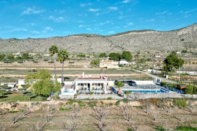 3 soverom Villa til salgs i Hondón de las Nieves med svømmebasseng garasje - € 298 000 (Ref: 9793476)