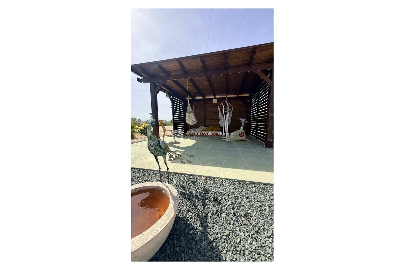 4 sypialnia Willa na sprzedaż w Pinoso z basenem garażem - 649 950 € (Ref: 9798380)