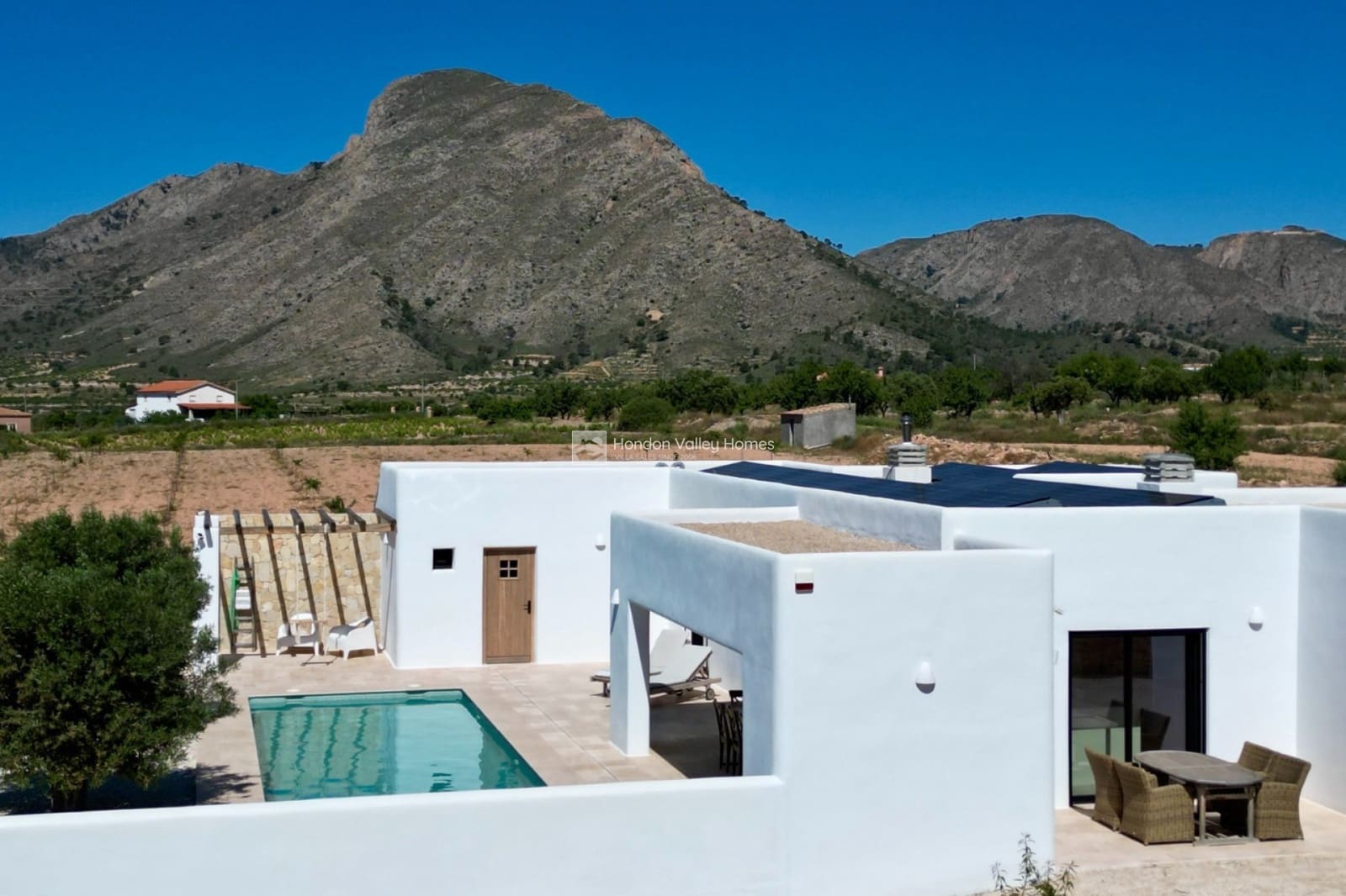 3 soveværelse Villa til salg i Barbarroja med swimmingpool garage - € 499.950 (Ref: 9828025)