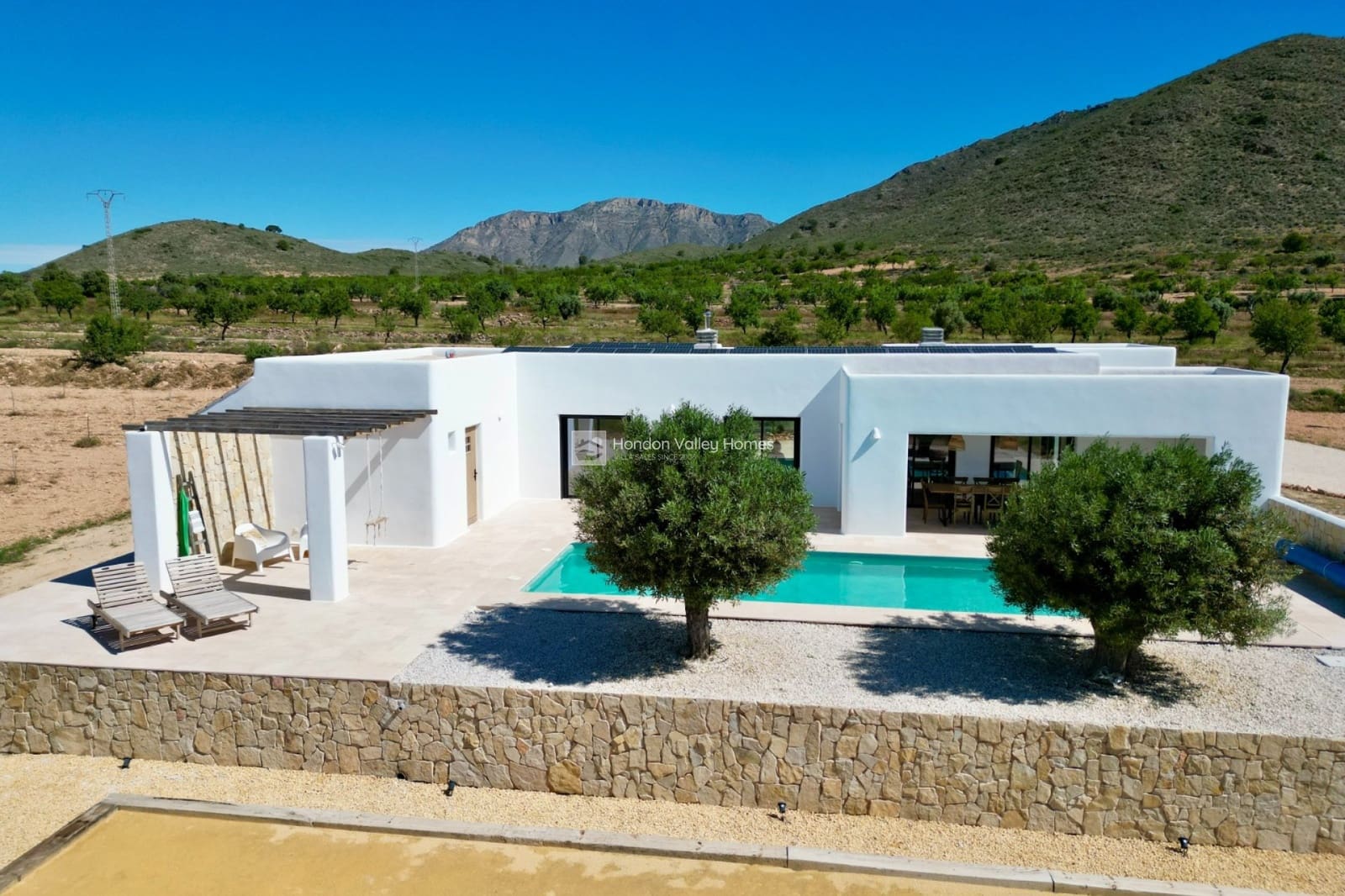3 soveværelse Villa til salg i Barbarroja med swimmingpool garage - € 499.950 (Ref: 9828025)