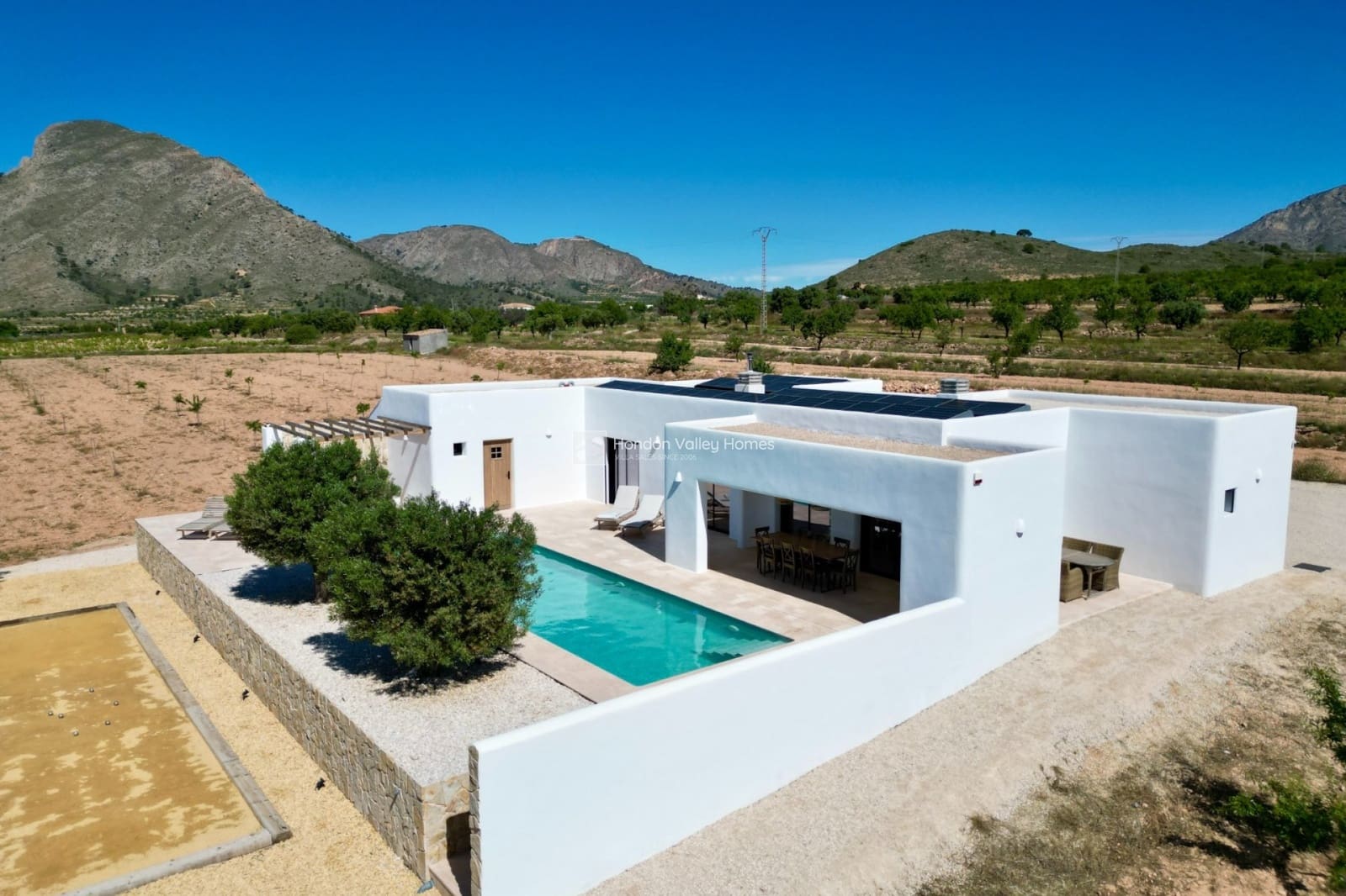 3 soveværelse Villa til salg i Barbarroja med swimmingpool garage - € 499.950 (Ref: 9828025)