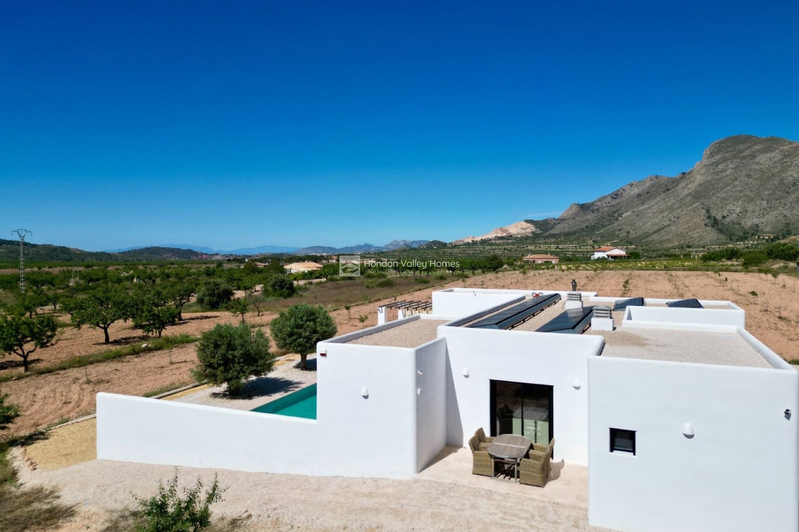 3 soveværelse Villa til salg i Barbarroja med swimmingpool garage - € 499.950 (Ref: 9828025)