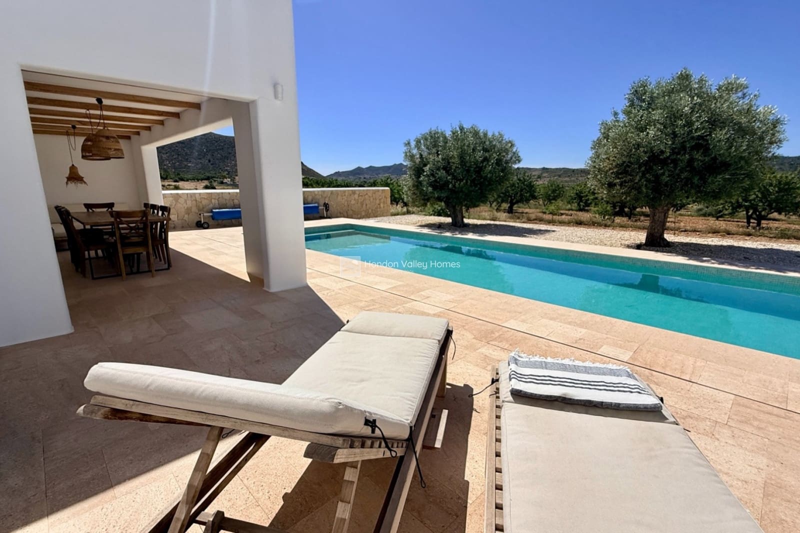 3 soveværelse Villa til salg i Barbarroja med swimmingpool garage - € 499.950 (Ref: 9828025)