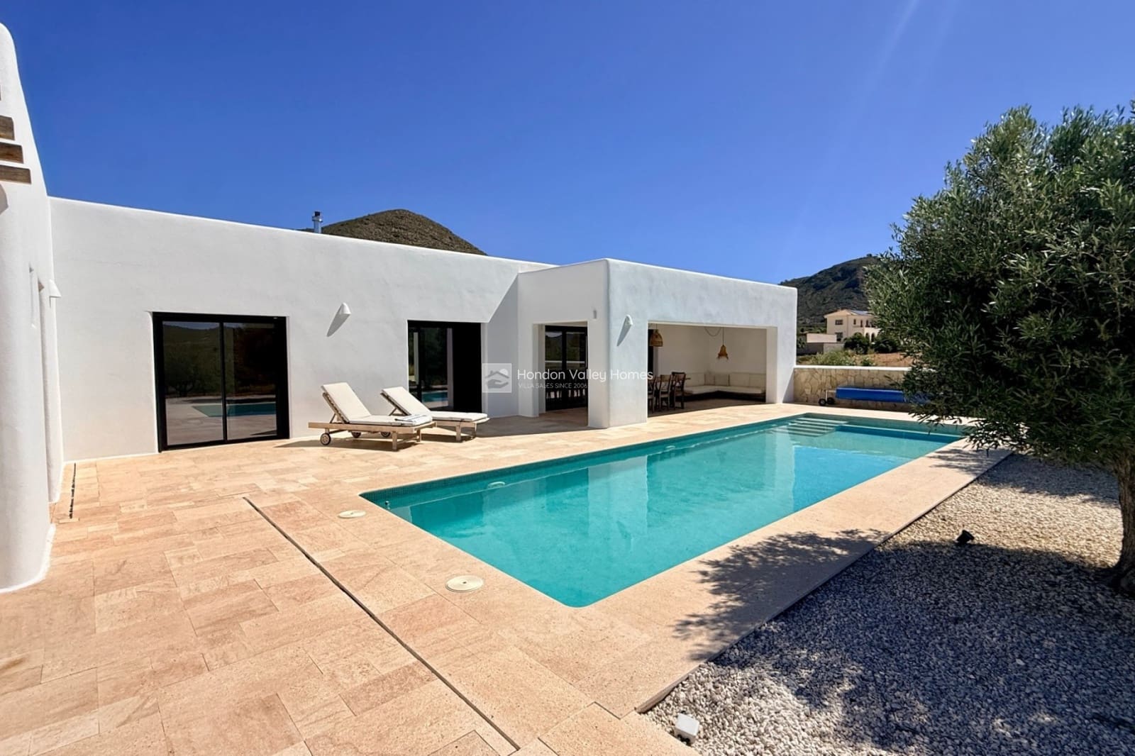 3 soveværelse Villa til salg i Barbarroja med swimmingpool garage - € 499.950 (Ref: 9828025)