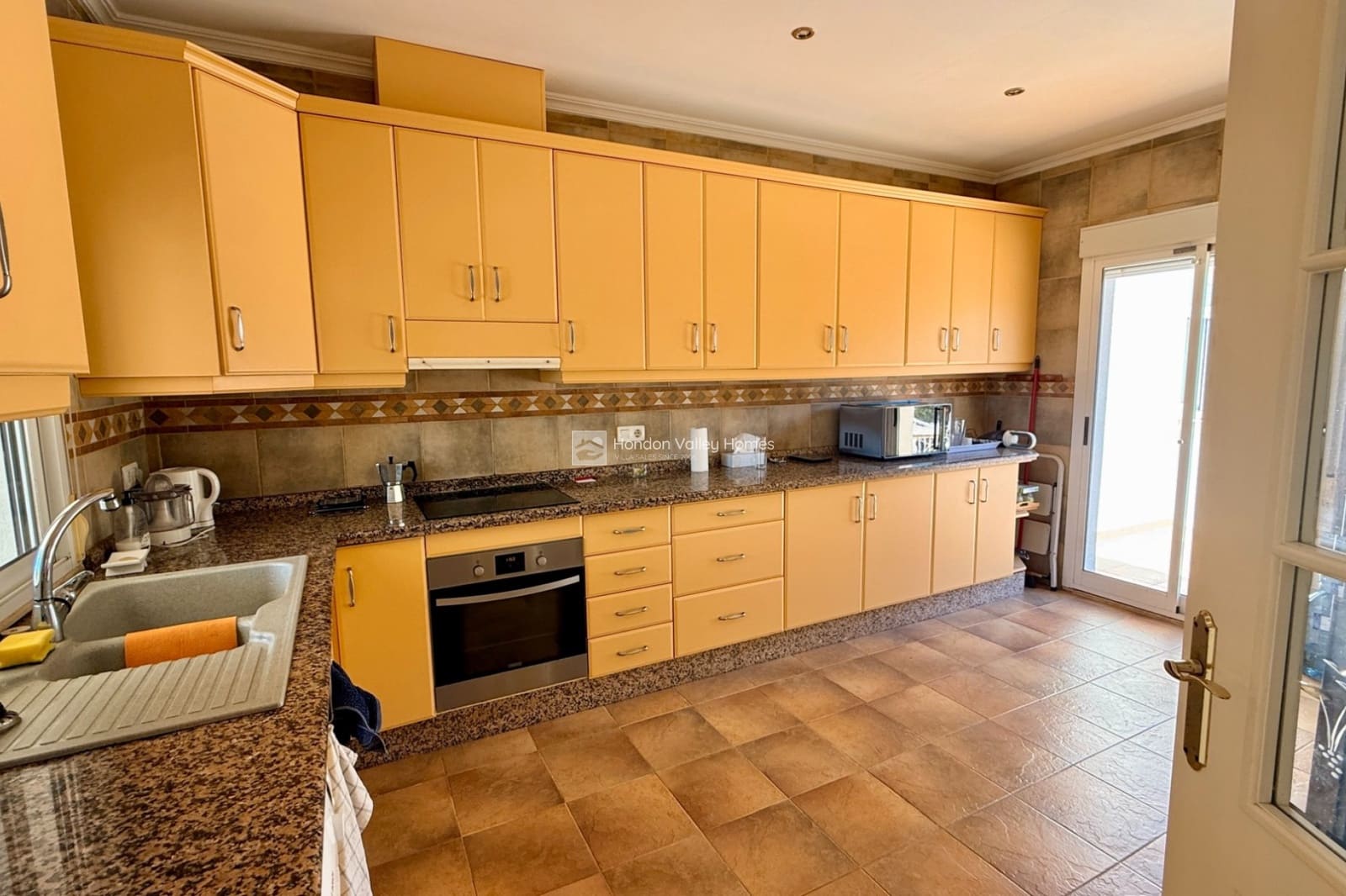 4 Zimmer Villa zu verkaufen in La Romana mit Pool Garage - 495.000 € (Ref: 9860999)
