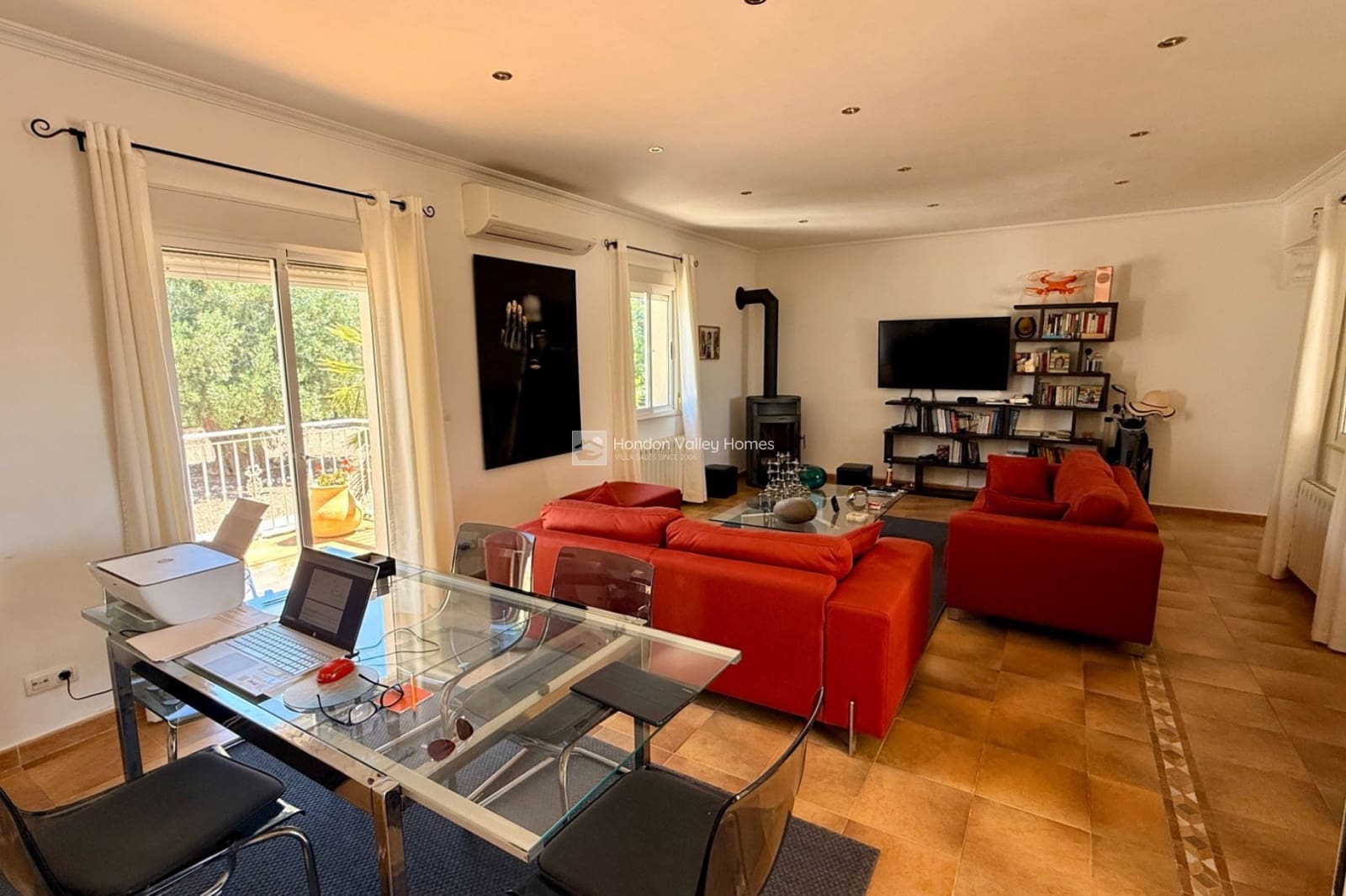 4 Zimmer Villa zu verkaufen in La Romana mit Pool Garage - 495.000 € (Ref: 9860999)