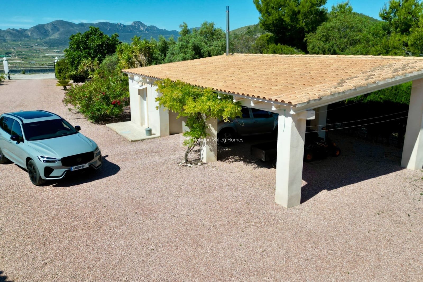 4 Zimmer Villa zu verkaufen in La Romana mit Pool Garage - 495.000 € (Ref: 9860999)