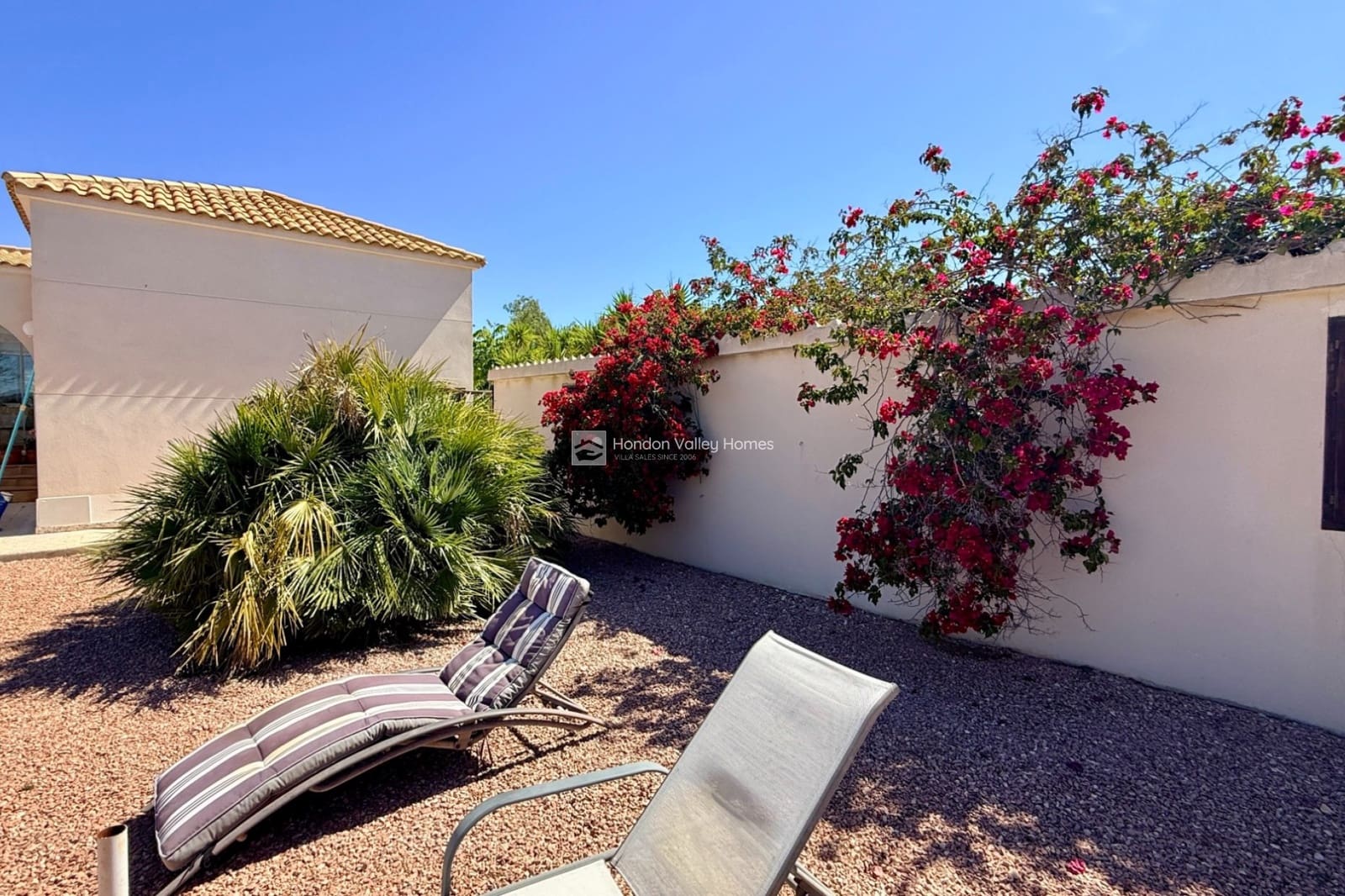 4 Zimmer Villa zu verkaufen in La Romana mit Pool Garage - 495.000 € (Ref: 9860999)