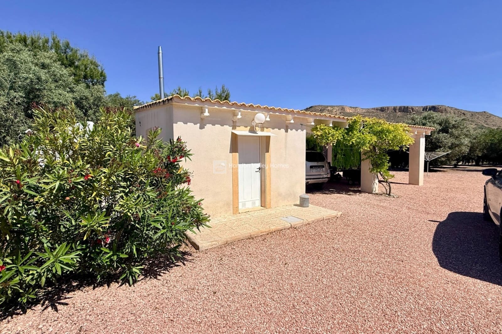 4 Zimmer Villa zu verkaufen in La Romana mit Pool Garage - 495.000 € (Ref: 9860999)