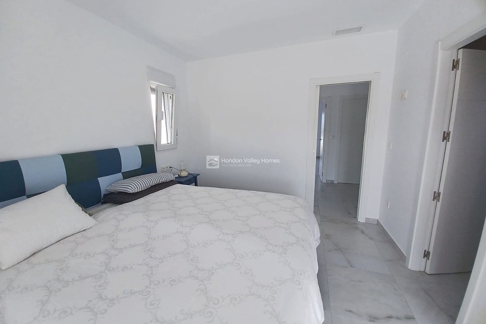 6 bedroom Villa for sale in Pinoso with pool garage - € 649,995 (Ref: 9869661)