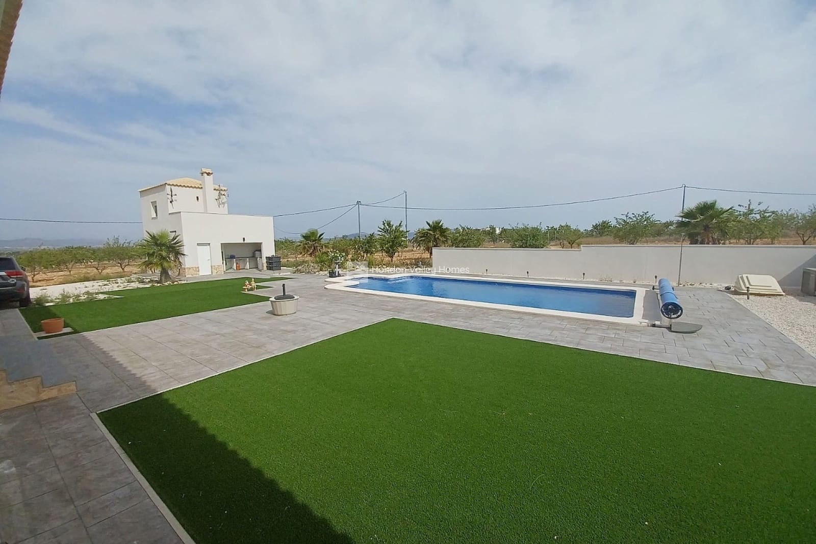 6 bedroom Villa for sale in Pinoso with pool garage - € 649,995 (Ref: 9869661)